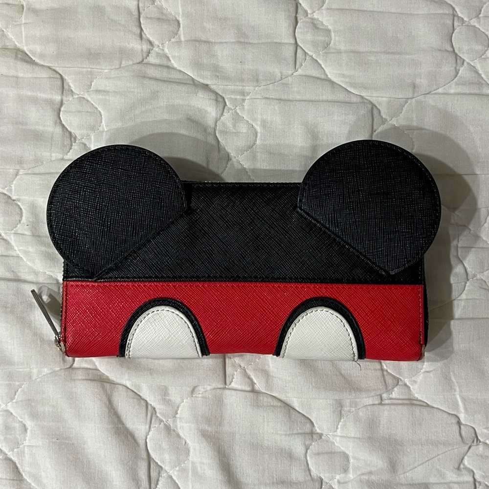 Disney Loungefly Mickey Mouse Wallet